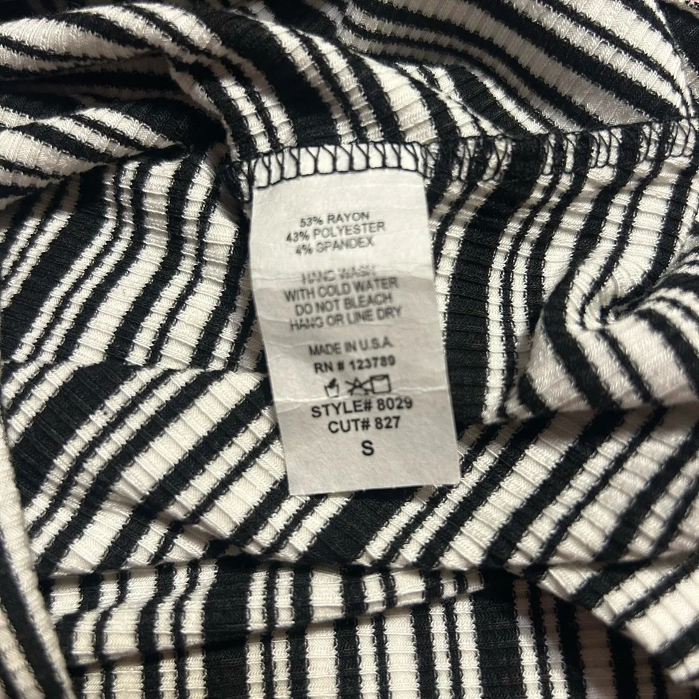 Dainty Hooligan Black & White Stripe Flowy Sleeveless Turtleneck Dress Size Sm - Picture 5 of 6